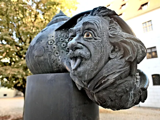 Head Statue